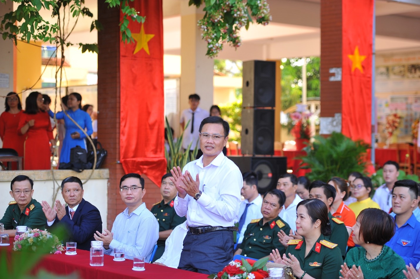 Ông Võ Hoài Phong, Phó Bí thư Đảng uỷ, Chủ tịch UBND Phường Bình Thuỷ